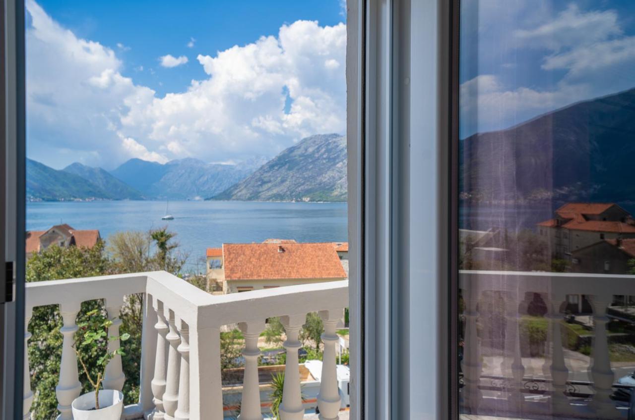 Apartment With Sea View โกตอร์ ภายนอก รูปภาพ