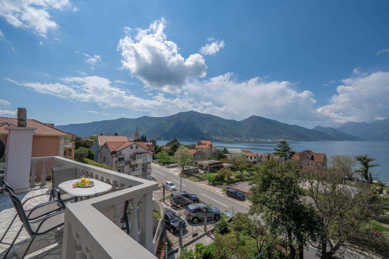 Apartment With Sea View โกตอร์ ภายนอก รูปภาพ